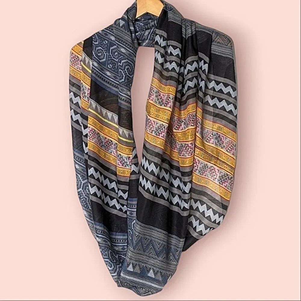 Geometric Print Sheer Infinity Scarf - Picture 6 of 14
